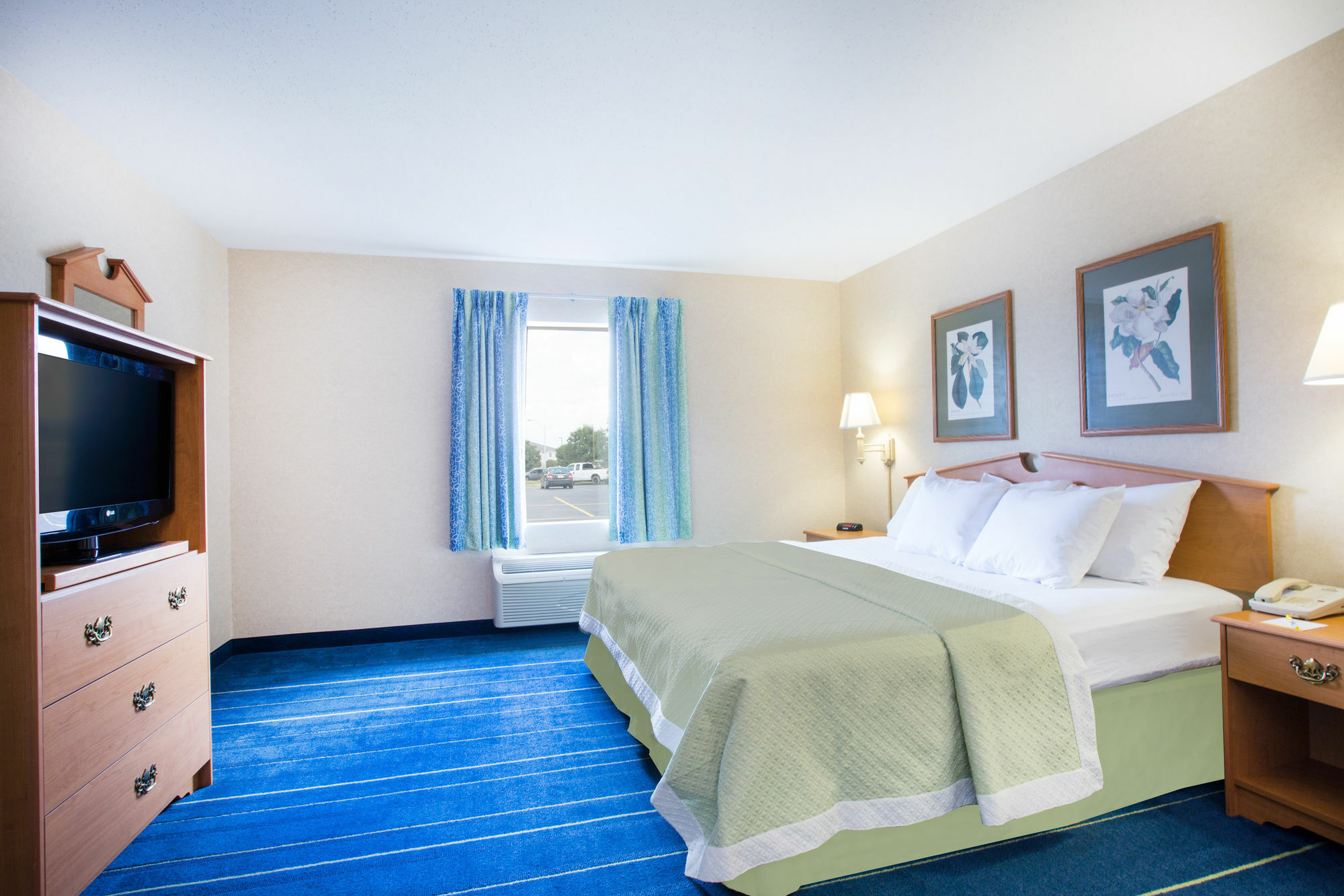 Days Inn & Suites By Wyndham Bridgeport - Clarksburg Exterior foto
